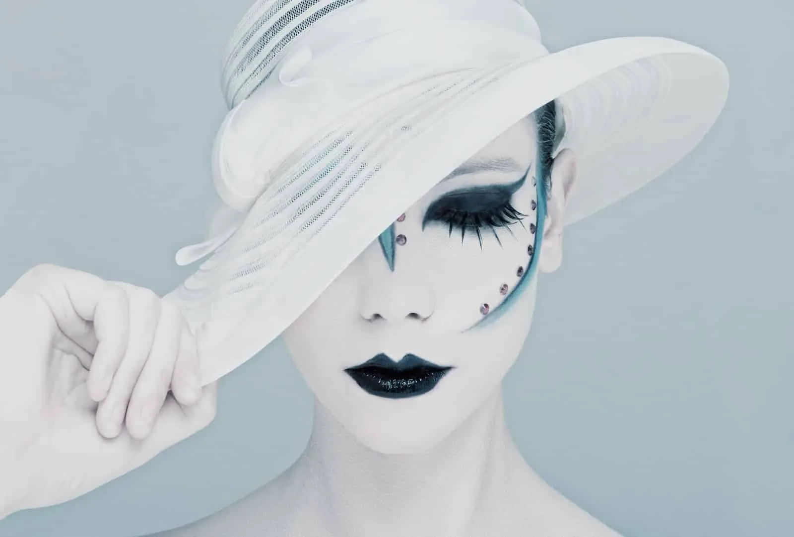 white hat